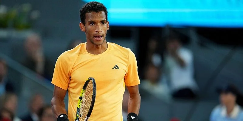 Феликс Оже-Альяссим - Ботик Ван де Зандшульп Феликс Оже-Альяссим - Ботик Ван де Зандшульп