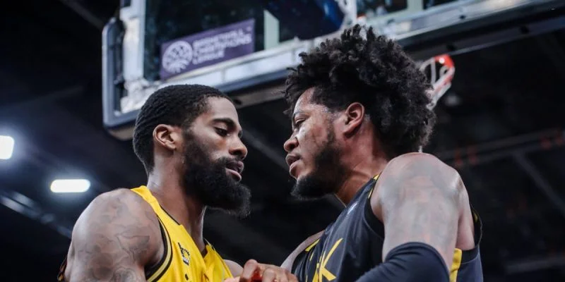 АЕК - Олимпиакос АЕК - Олимпиакос