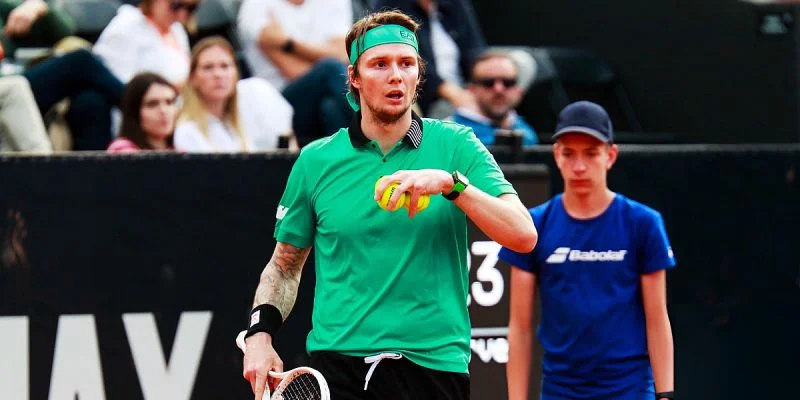 Джованни Мпетши-Перрикар - Александр Бублик Джованни Мпетши-Перрикар - Александр Бублик