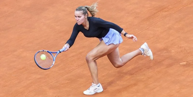 Лаура Зигемунд - София Кенин