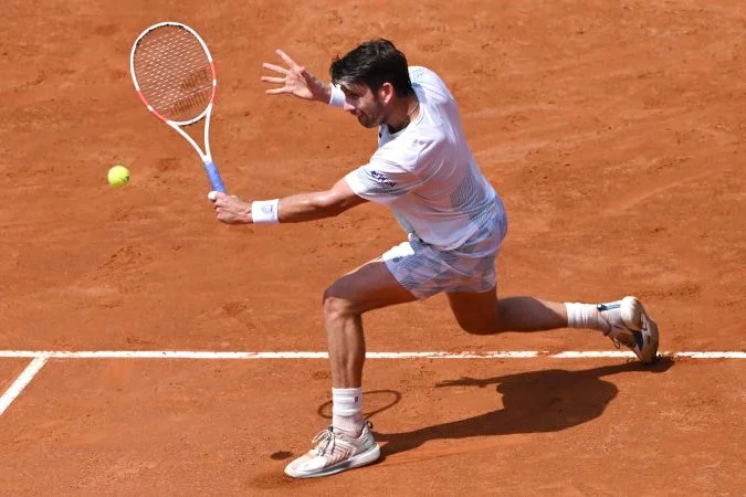 Кэмерон Норри - Павел Котов