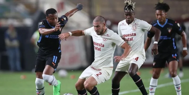 ЛДУ-Кито - Университарио ЛДУ-Кито - Университарио