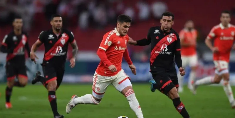 Интернасьонал - Бельграно