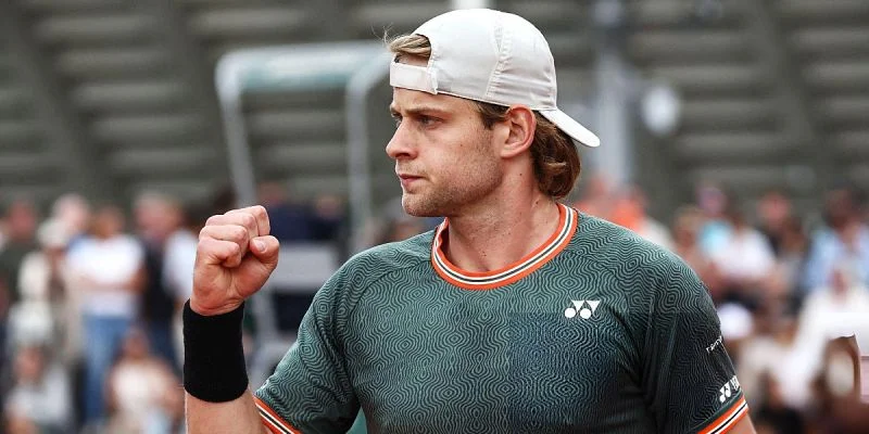 Зизу Бергс - Максимилиан Мартерер Зизу Бергс - Максимилиан Мартерер