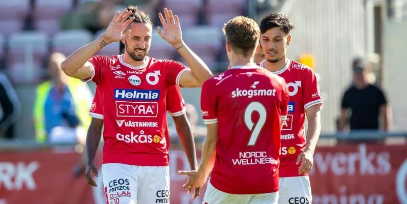 Дегерфорс - Утсиктенс БК