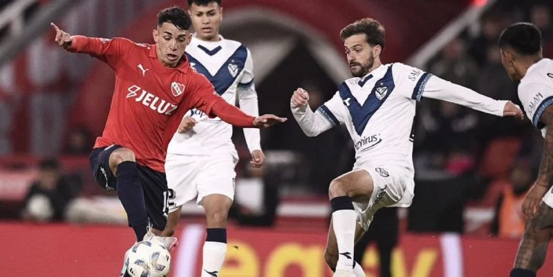 Велес Сарсфилд - Атлетико Тукуман