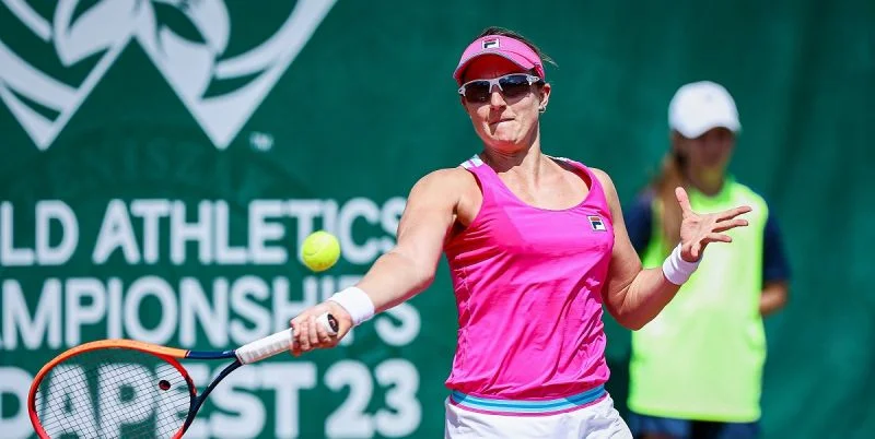 Надя Подороска - Кристина Дину