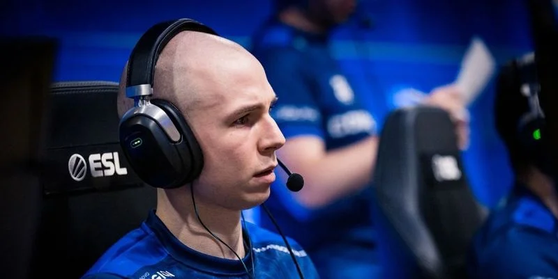Fnatic - compLexity Gaming Fnatic - compLexity Gaming