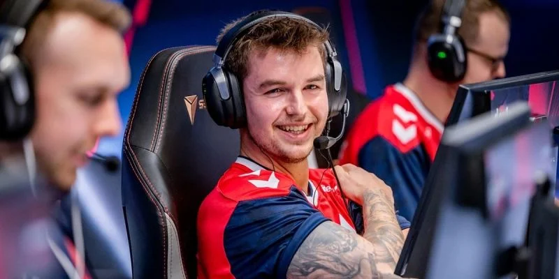 Ninjas in Pyjamas - Astralis Ninjas in Pyjamas - Astralis
