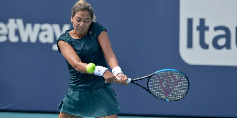 Кимберли Биррелл - Зарина Дияс