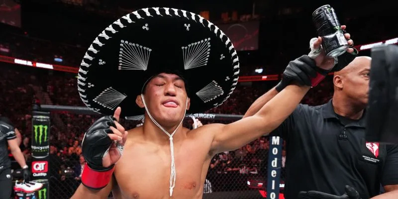 Рауль Росас Джуниор - Рики Турсиос Рауль Росас Джуниор - Рики Турсиос