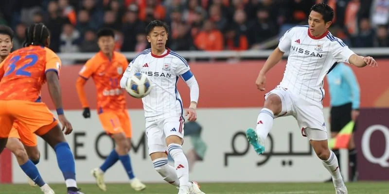 Йокогама Маринос - ФK Гифу Йокогама Маринос - ФK Гифу