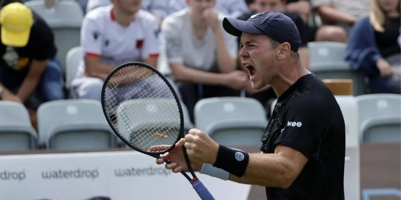 Лоренцо Музетти - Доминик Кёпфер