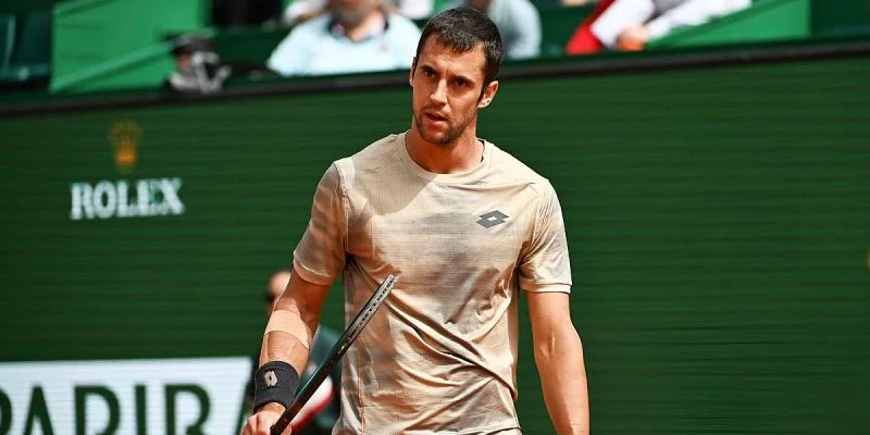 Бернабе Сапата Мираллес - Ласло Дьере