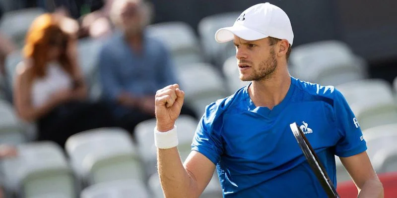 Алекс Микельсен - Янник Ханфманн