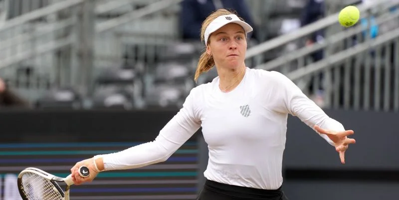 Вероника Кудерметова - Людмила Самсонова