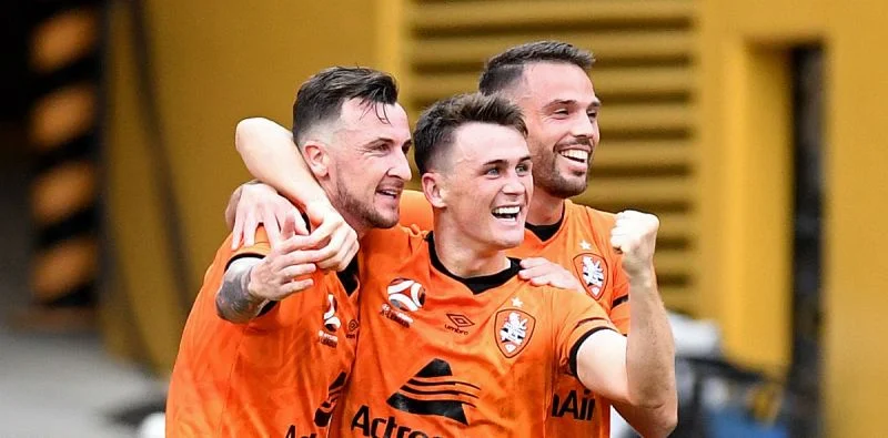 Винниум Вулвз - Брисбен Роар U23