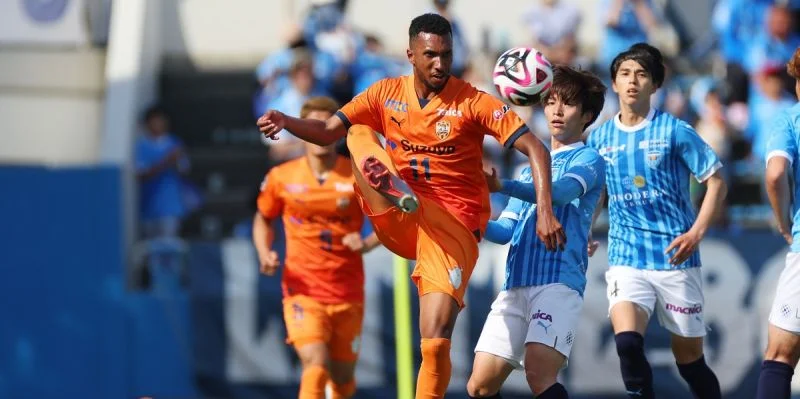 Блаублиц Акита - Симидзу Блаублиц Акита - Симидзу