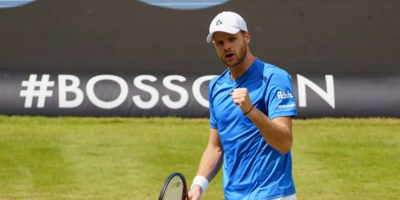 Янник Ханфманн - Адам Уолтон