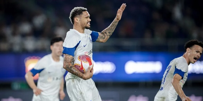 Ухань Три Таунс - Шанхай Порт