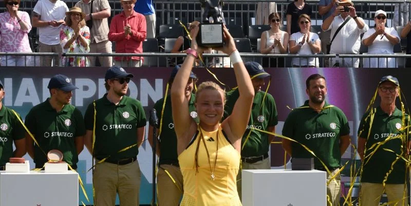 Каролина Плишкова - Диана Шнайдер