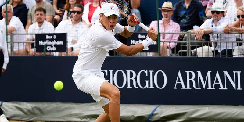 Себастьян Баес - Брендон Накашима