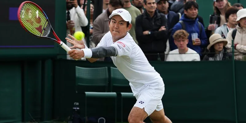 Джованни Мпетши-Перрикар - Йосихито Нисиока Джованни Мпетши-Перрикар - Йосихито Нисиока