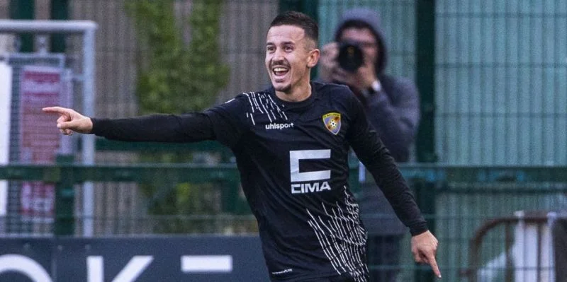 СО Санта-Колома - Балкани