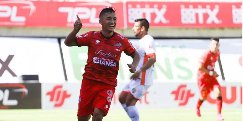 Атлетико Нубленсе - Линарес