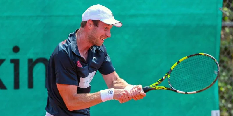 Ботик Ван де Зандшульп - Доминик Штрикер