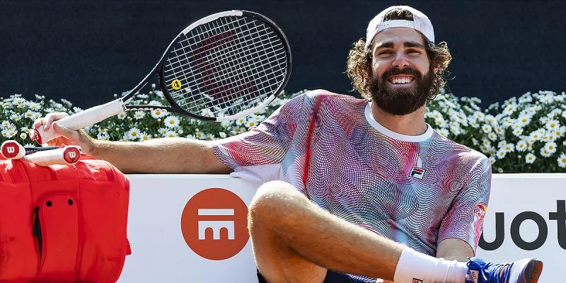 Адриан Маннарино - Рейли Опелка Адриан Маннарино - Рейли Опелка