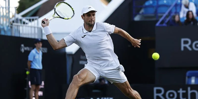 Александар Вукич - Кристофер Юбэнкс