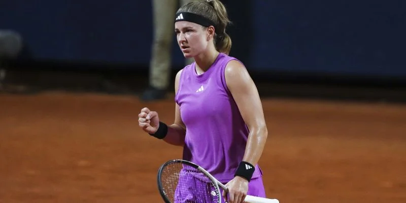 Каролина Мухова - Лейла Фернандес