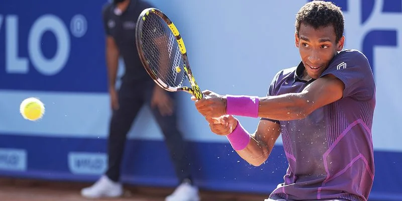 Феликс Оже-Альяссим - Максимилиан Мартерер Феликс Оже-Альяссим - Максимилиан Мартерер