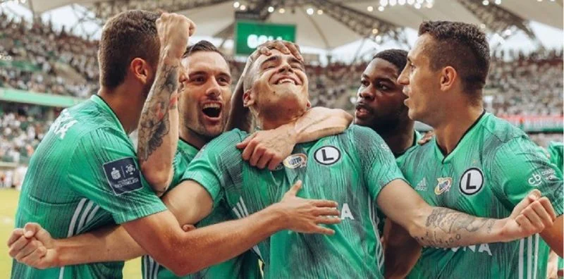 Kарнарвон - Легия