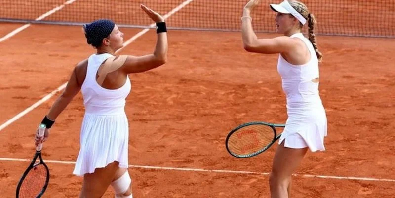 Кристина Букса - Мирра Андреева