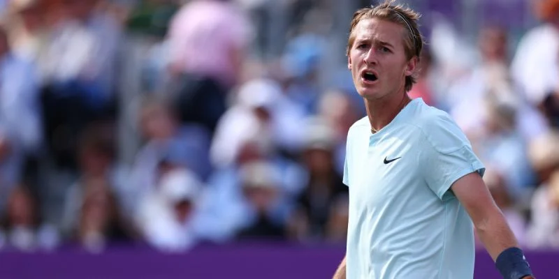 Себастьян Корда - Джордан Томпсон Себастьян Корда - Джордан Томпсон