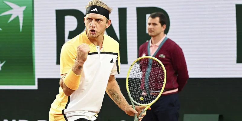 Алехандро Давидович Фокина - Роман Сафиуллин