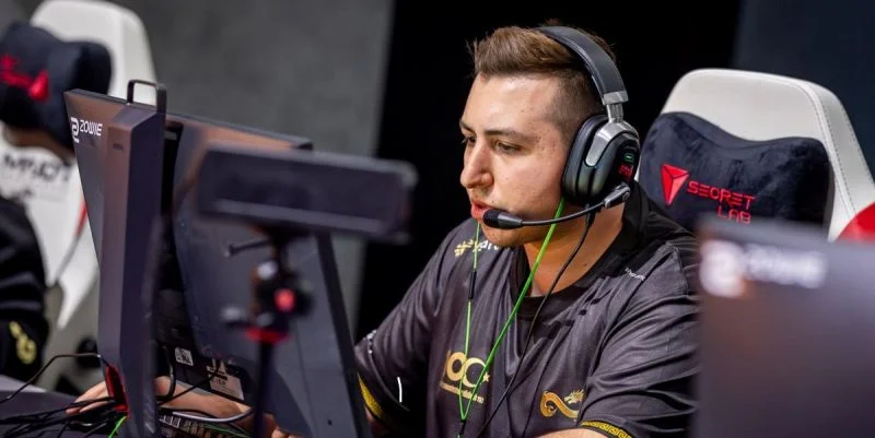 Eternal Fire - The MongolZ Eternal Fire - The MongolZ