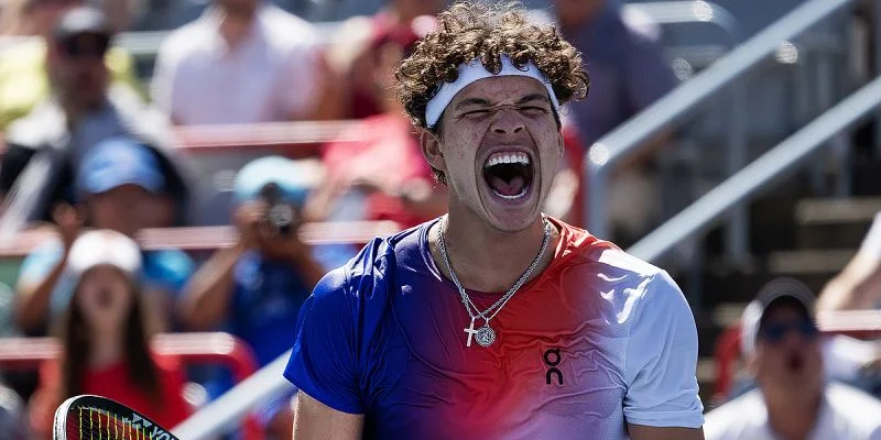 Бен Шелтон - Рейли Опелка Бен Шелтон - Рейли Опелка