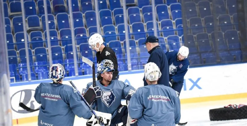 Нефтехимик - Урал