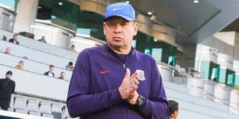 Шанхай Шэньхуа - Шанхай Порт Шанхай Шэньхуа - Шанхай Порт