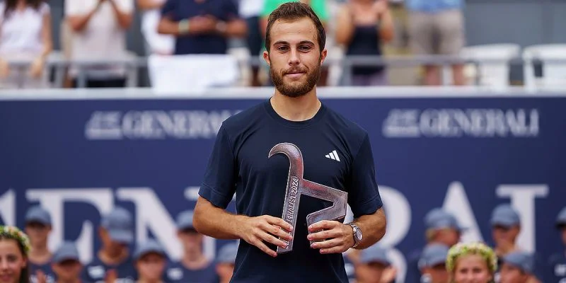 Уго Гастон - Кристофер Юбэнкс