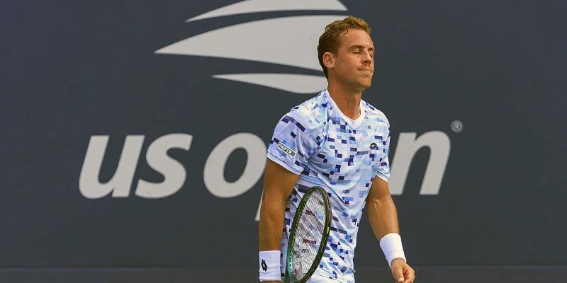 Роберто Карбальес-Баэна - Цзюнчэн Шан