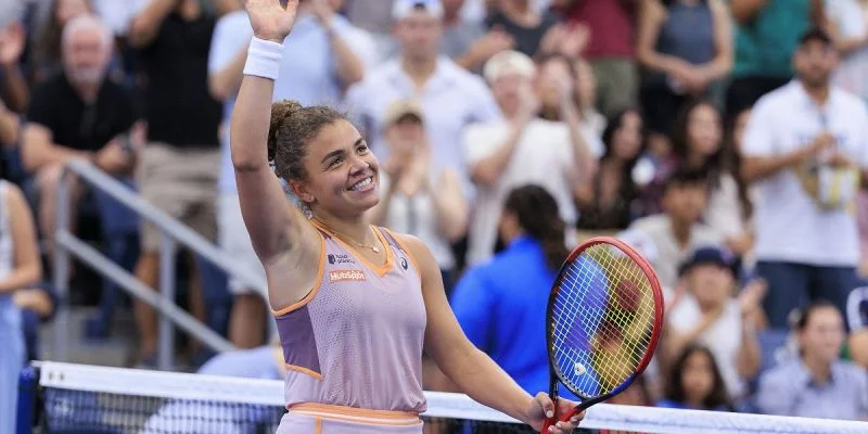 Каролина Мухова - Жасмине Паолини