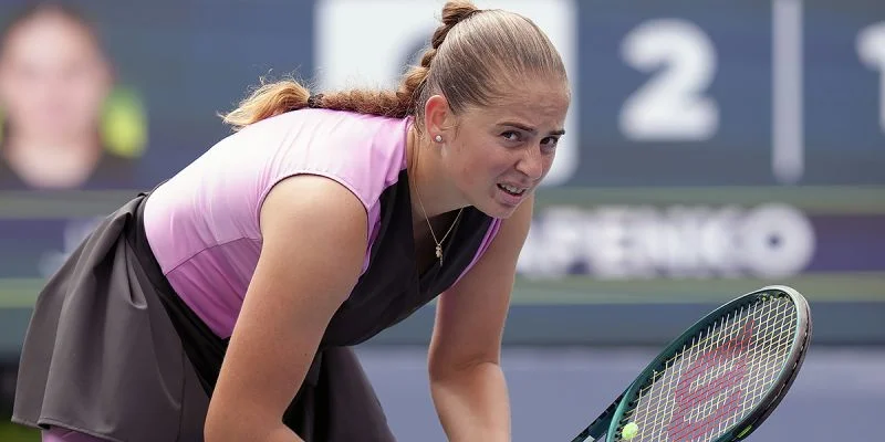 Елена Остапенко - Марина Стакушич