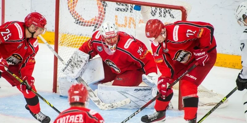 Динамо-Алтай - Горняк