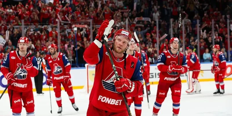 Локомотив - Лада Локомотив - Лада