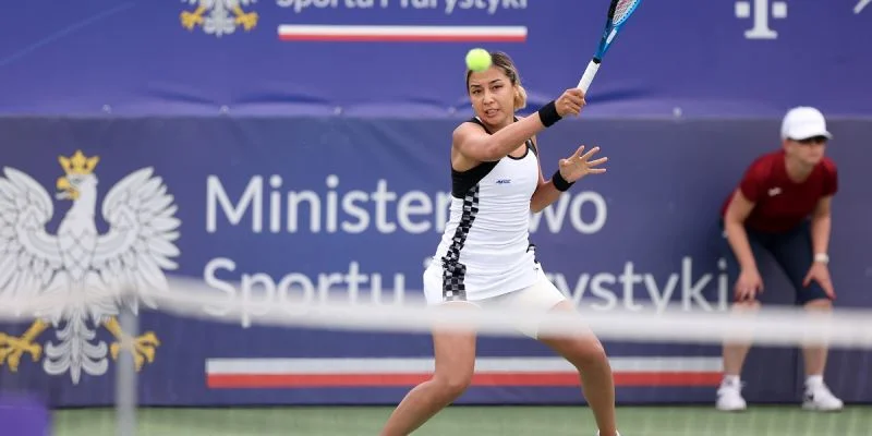 Зарина Дияс - Хизер Уотсон