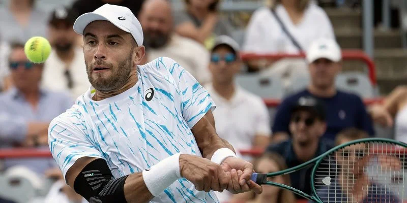 Алекс Микельсен - Борна Чорич